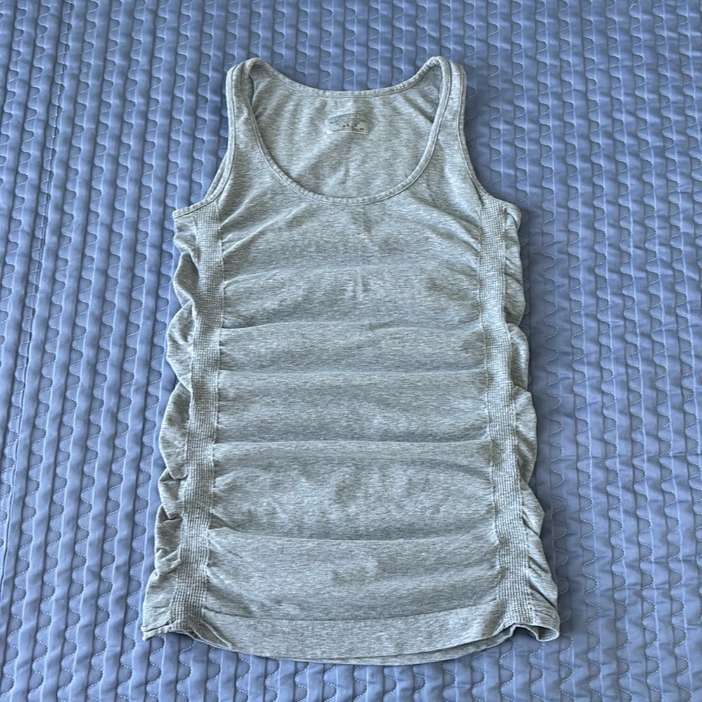 Athleta top